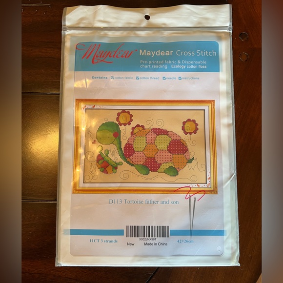 Tortoise Father and Son Stamped Cross Stitch Kit - Picture 4 of 5